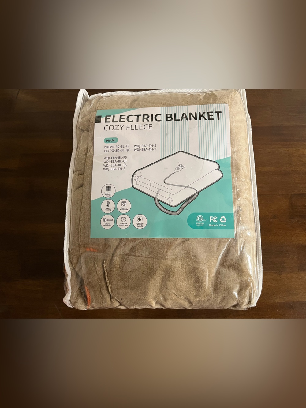 Cozy electric fleece blanket